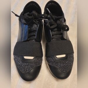Black And Glitter Race Runners